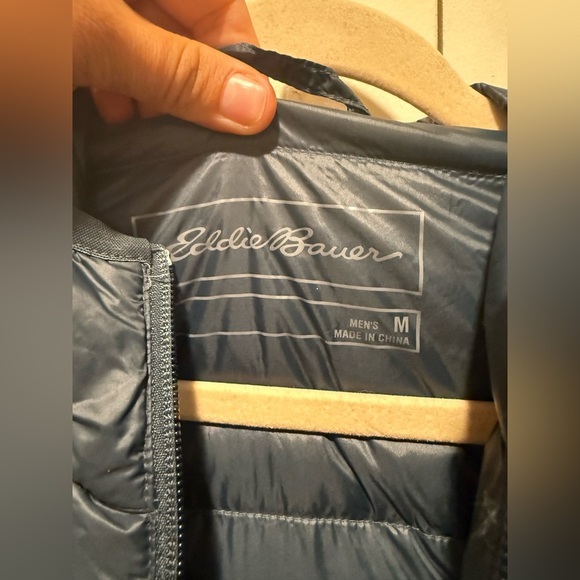 Eddie Bauer Wide Channel Hooded Down Jacket 650Fill Power in Storm,size M - Picture 3 of 8